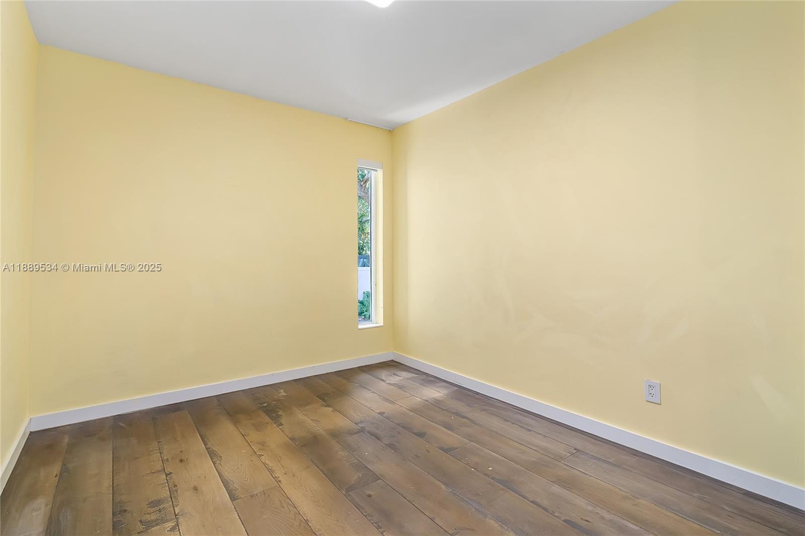 VISTA BISCAYNE - Residential Lease