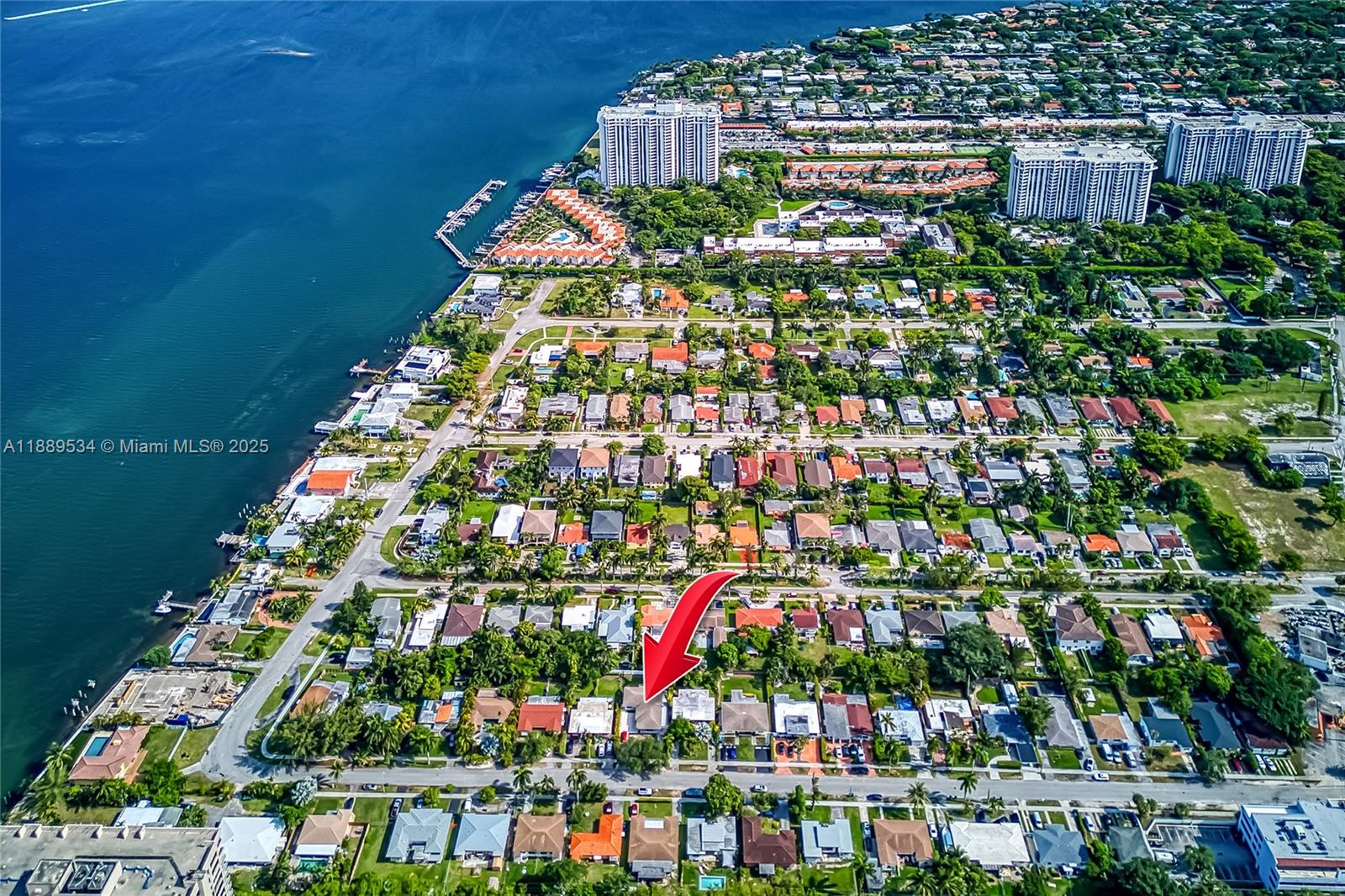 VISTA BISCAYNE - Residential Lease