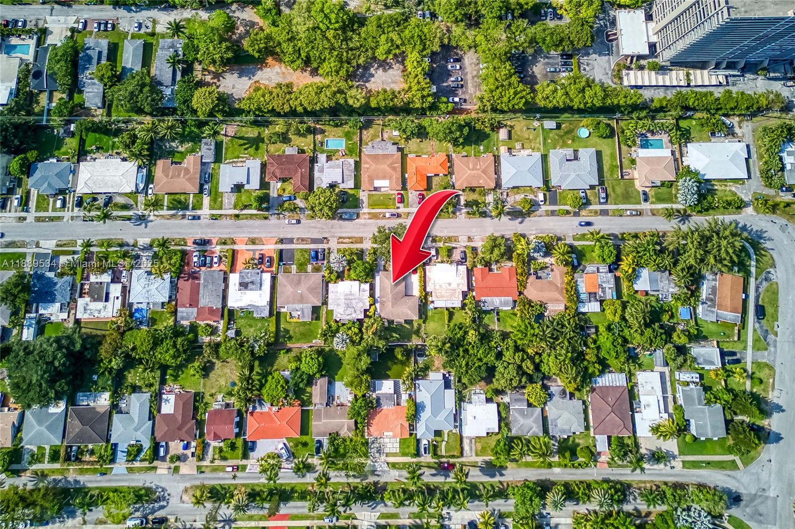 VISTA BISCAYNE - Residential Lease