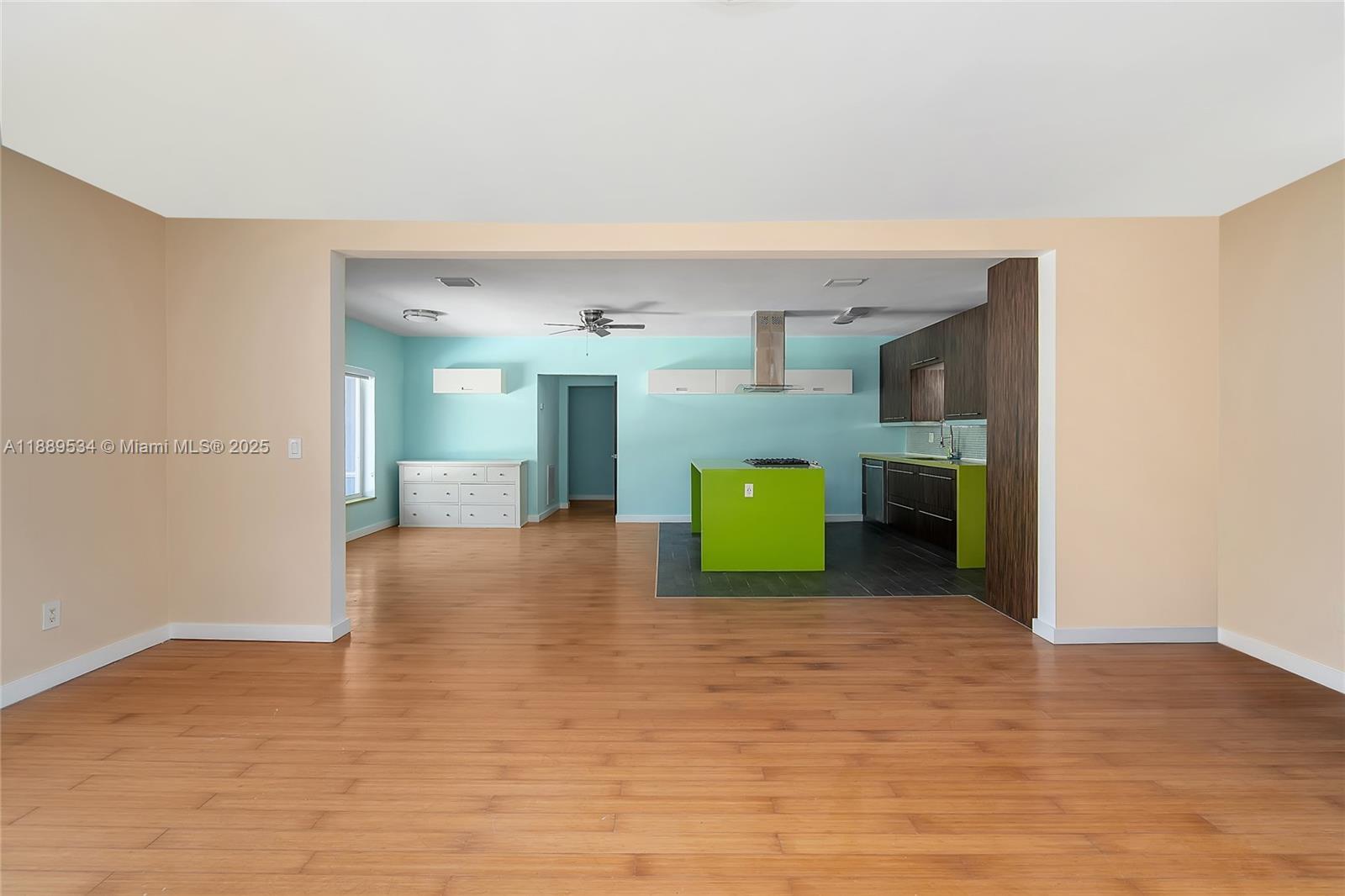 VISTA BISCAYNE - Residential Lease