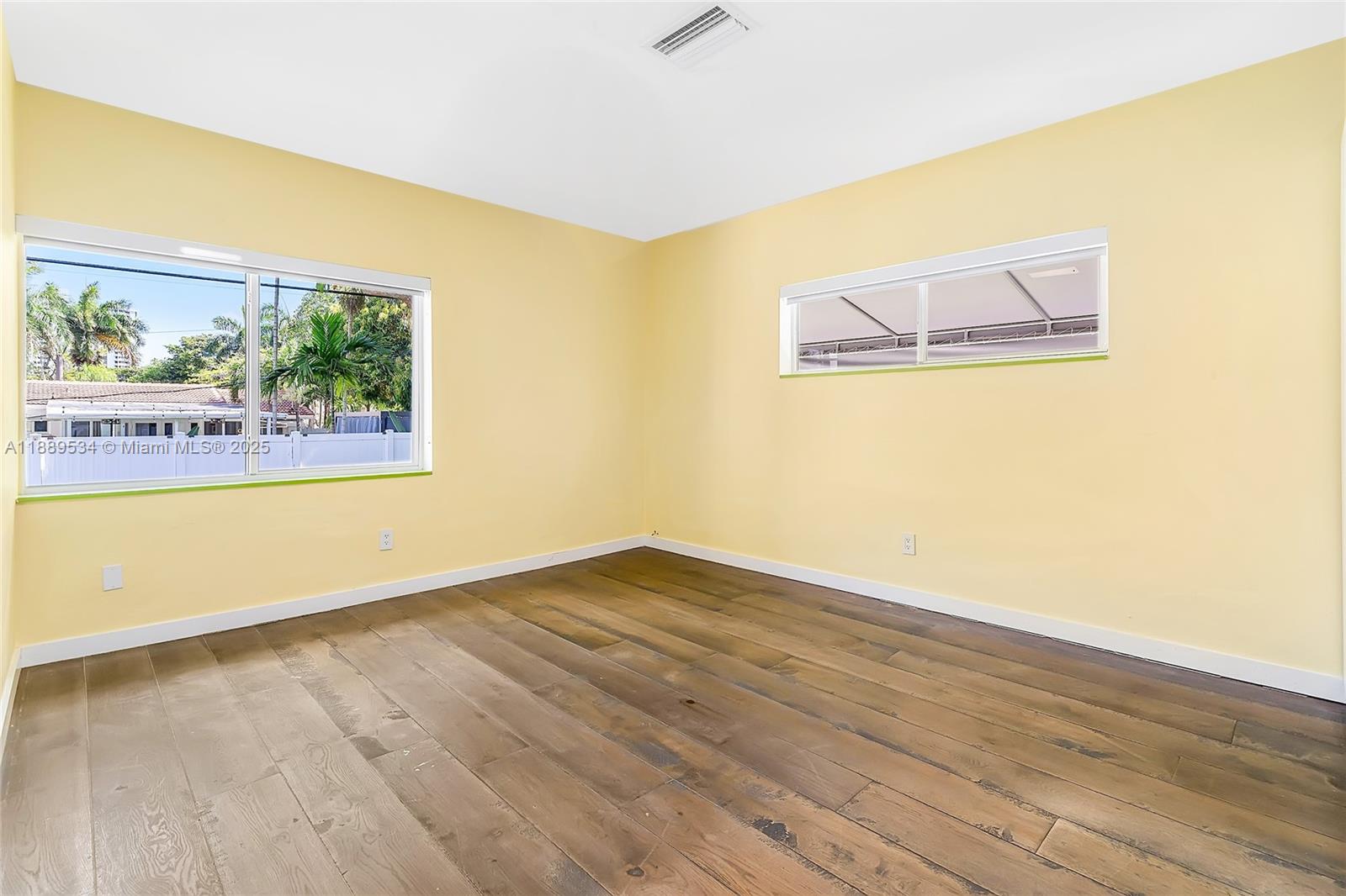 VISTA BISCAYNE - Residential Lease