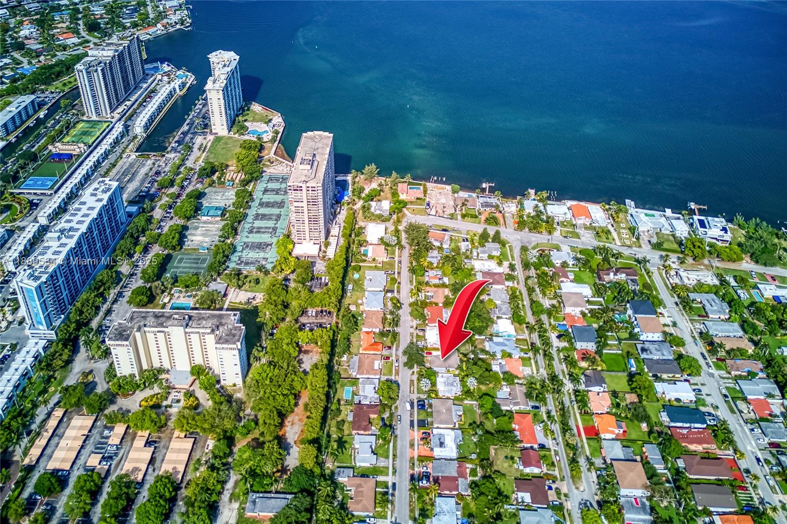 VISTA BISCAYNE - Residential Lease