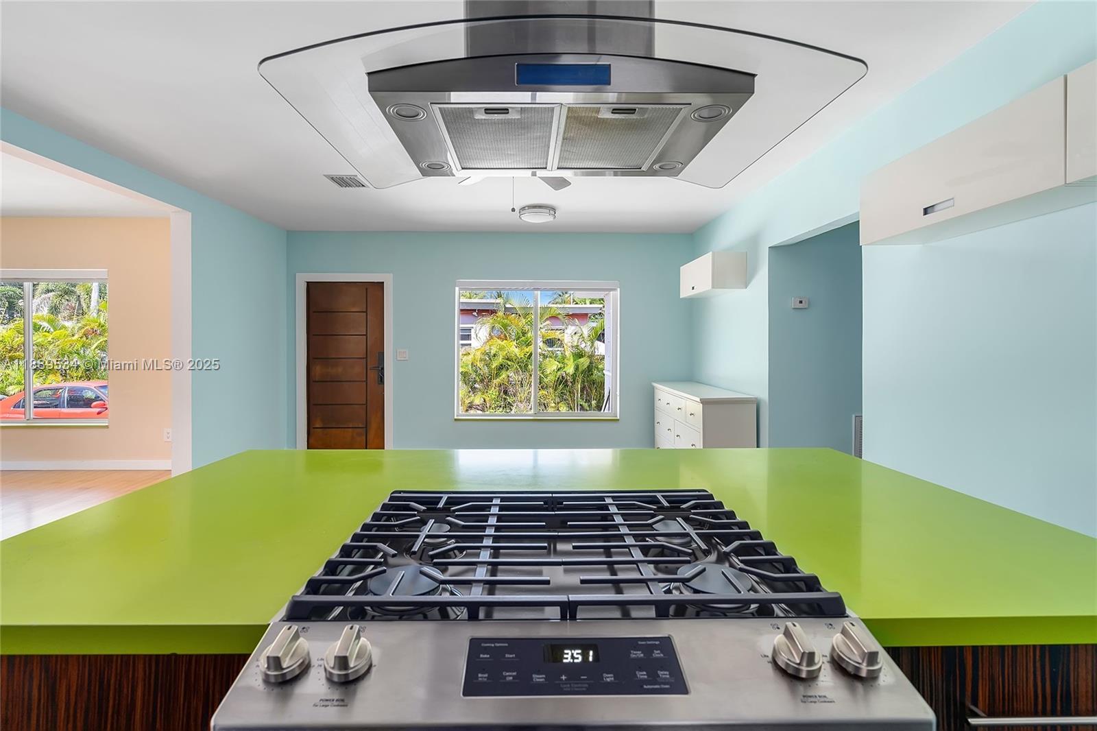 VISTA BISCAYNE - Residential Lease