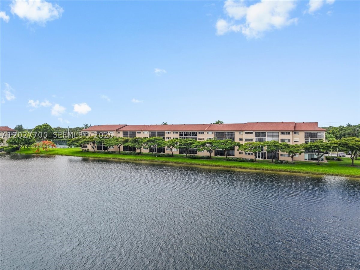 IVANHOE EAST AT CENTURY V - Residential