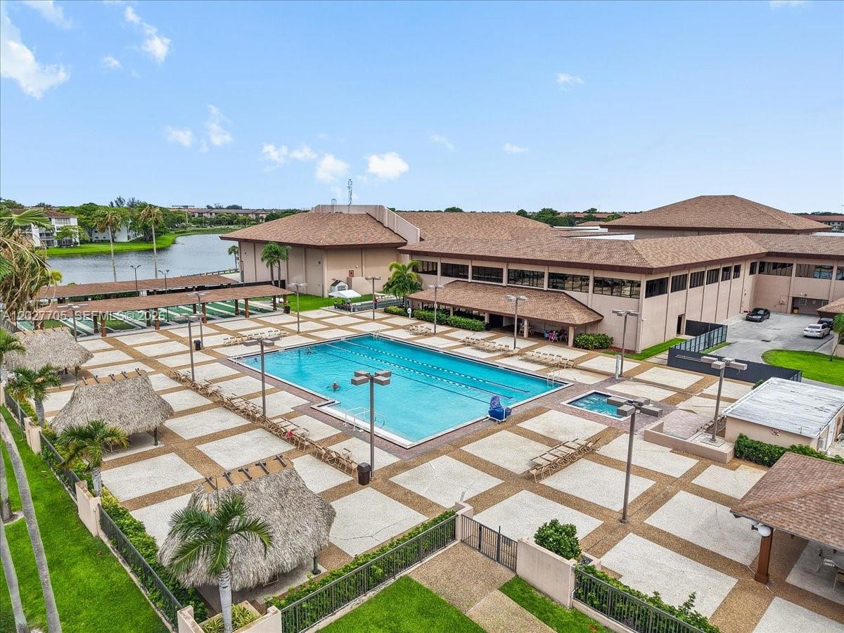 IVANHOE EAST AT CENTURY V - Residential