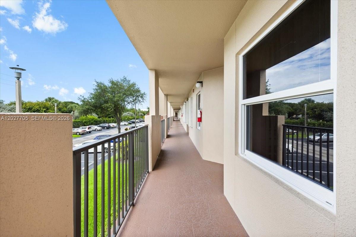 IVANHOE EAST AT CENTURY V - Residential