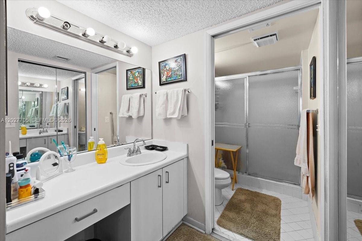 IVANHOE EAST AT CENTURY V - Residential