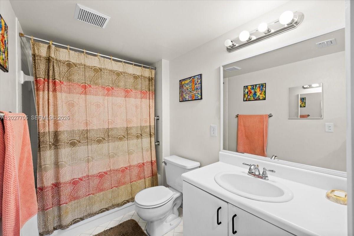IVANHOE EAST AT CENTURY V - Residential