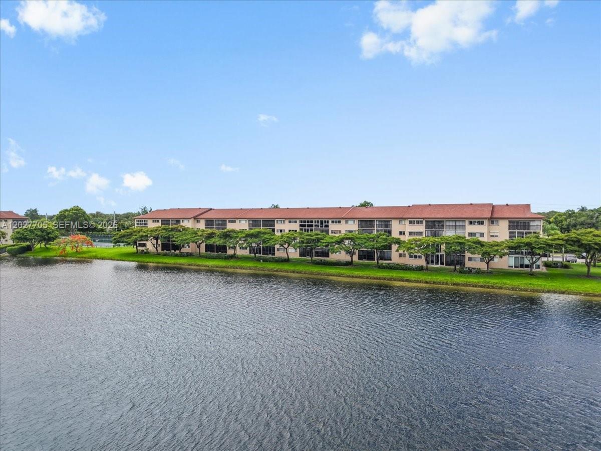 IVANHOE EAST AT CENTURY V - Residential
