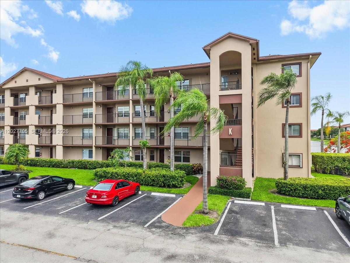 IVANHOE EAST AT CENTURY V - Residential