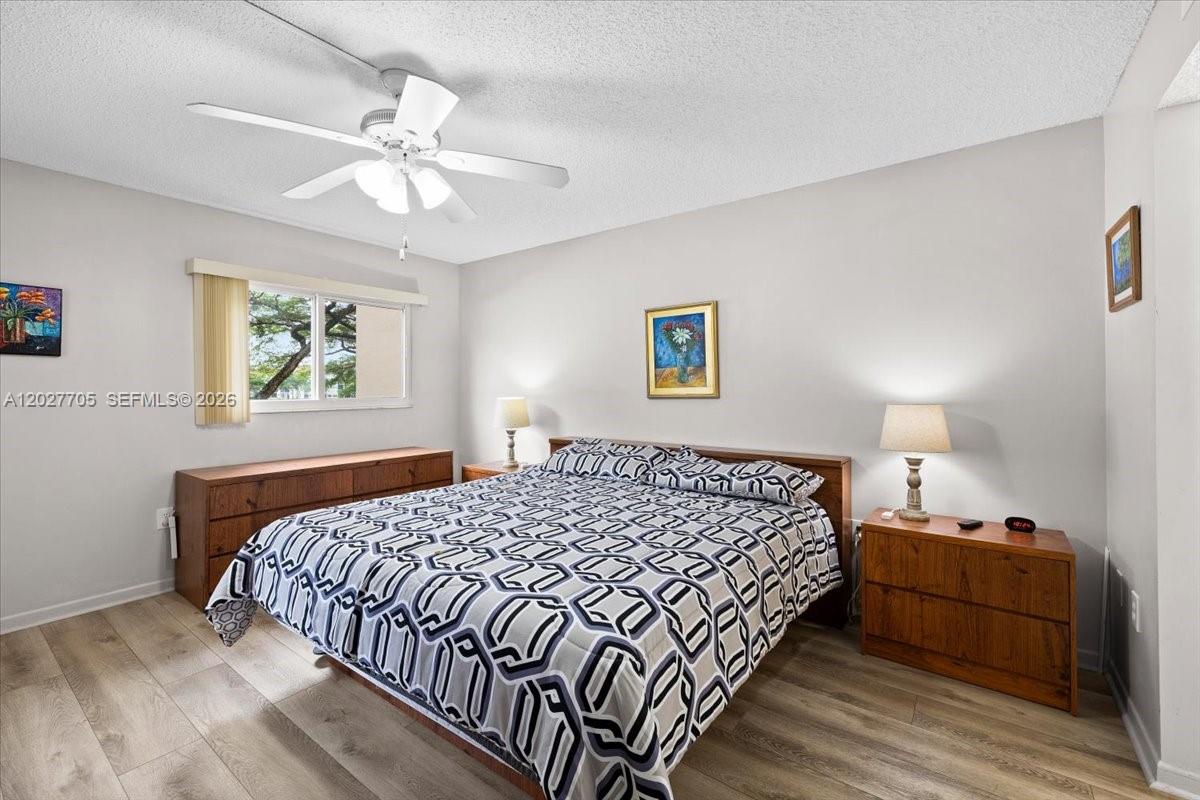 IVANHOE EAST AT CENTURY V - Residential