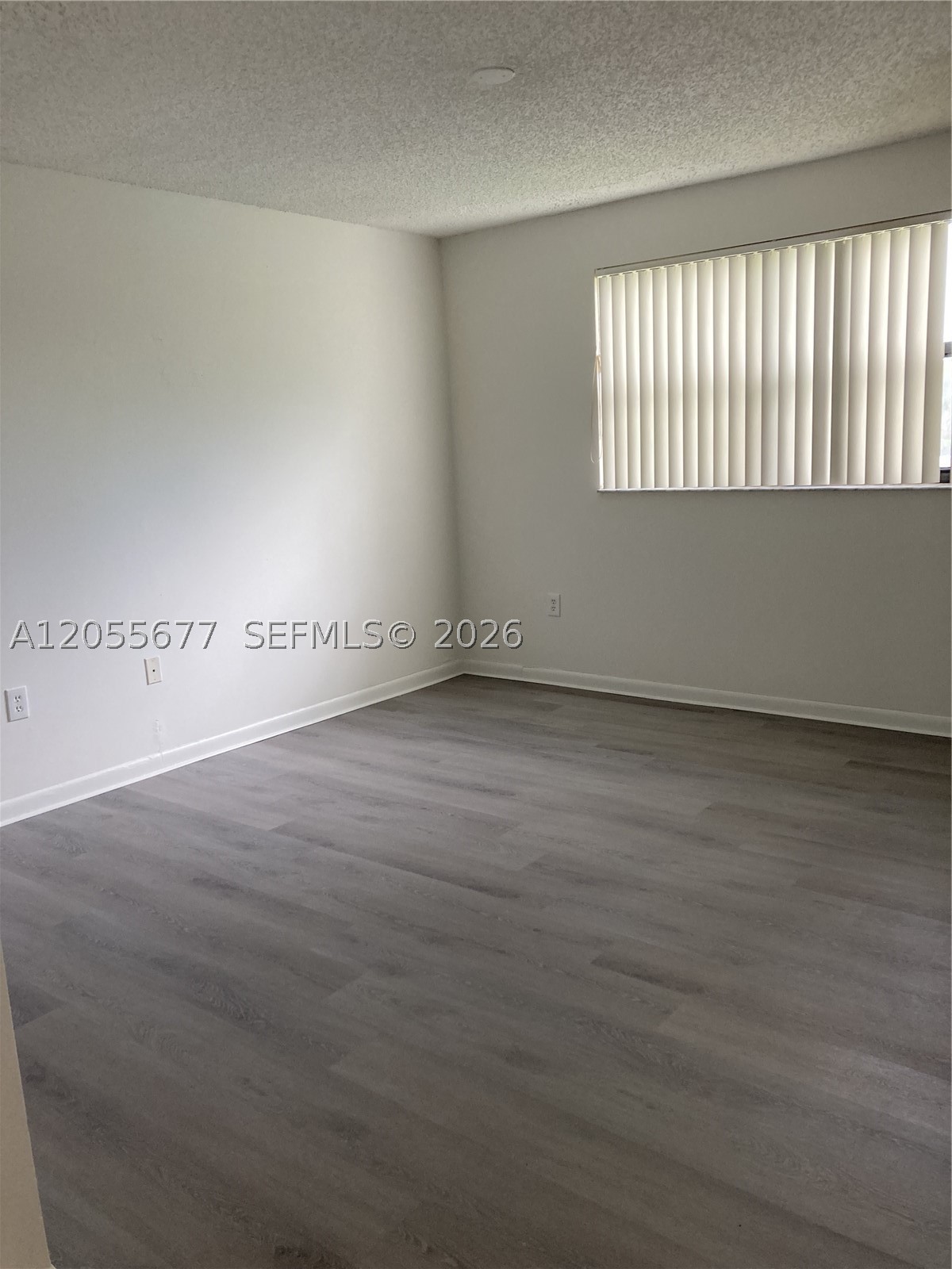 VILLAS DE VENEZIA CONDO - Residential Lease