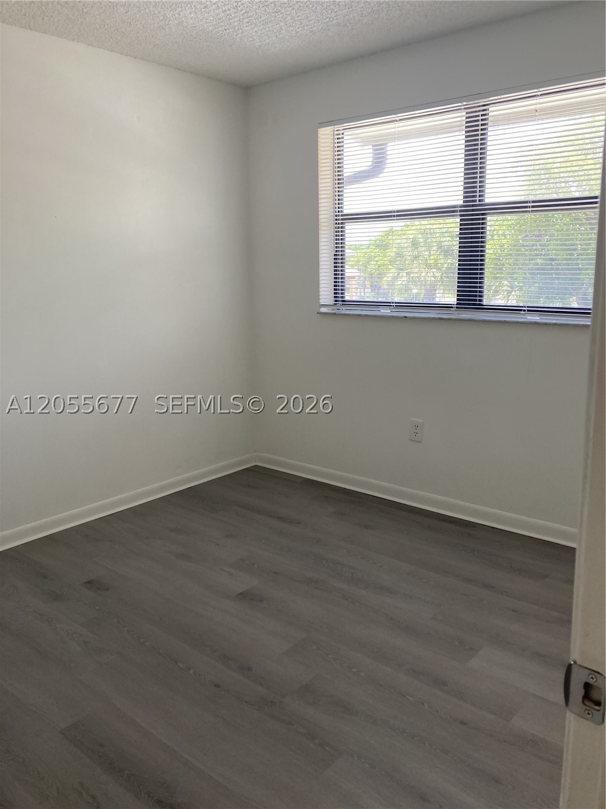 VILLAS DE VENEZIA CONDO - Residential Lease