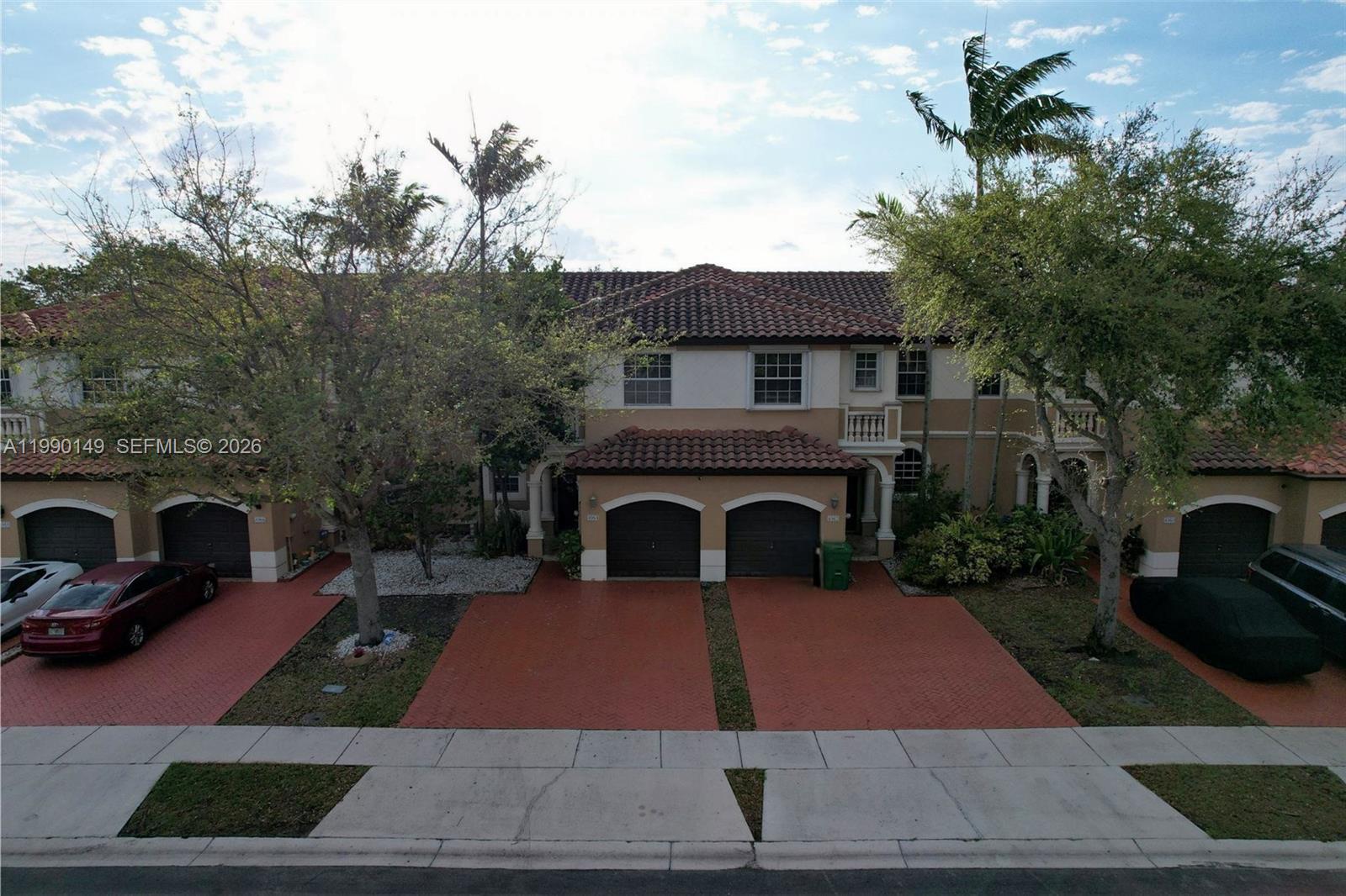 BELLAGIO AT VIZCAYA - Residential