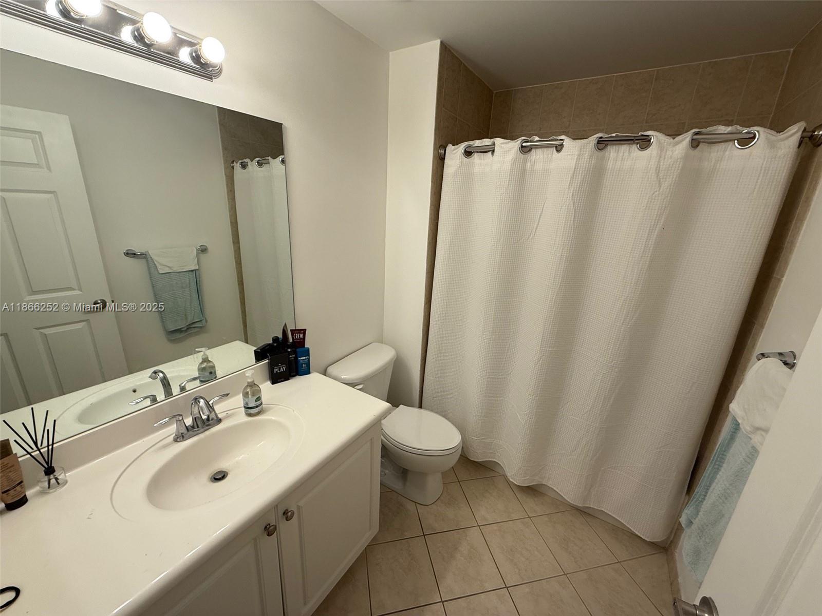 COLONNADE AT DADELAND SW - Residential
