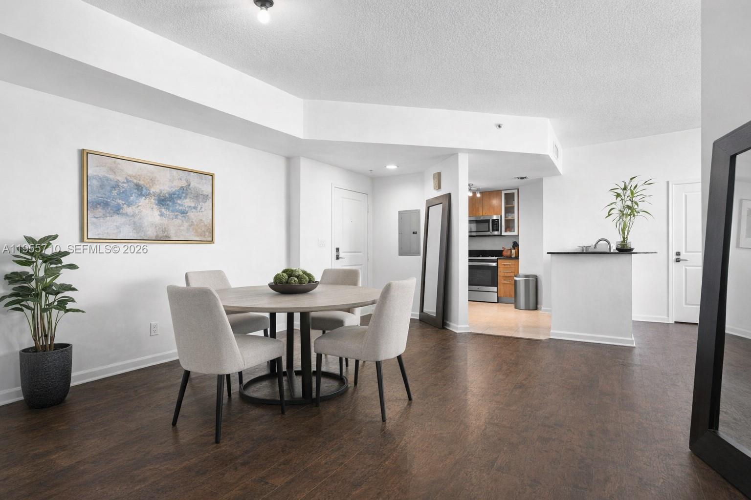 ¤360 CONDO B - Residential