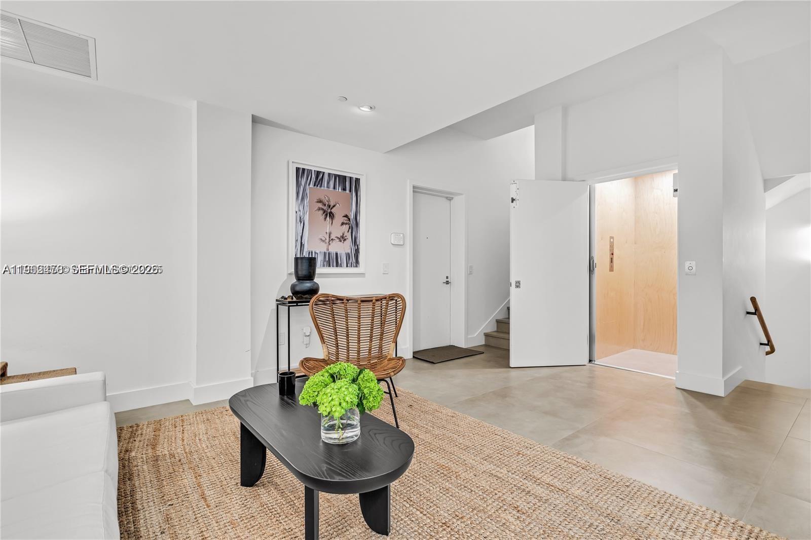 PARAISO BAY CONDO - Residential