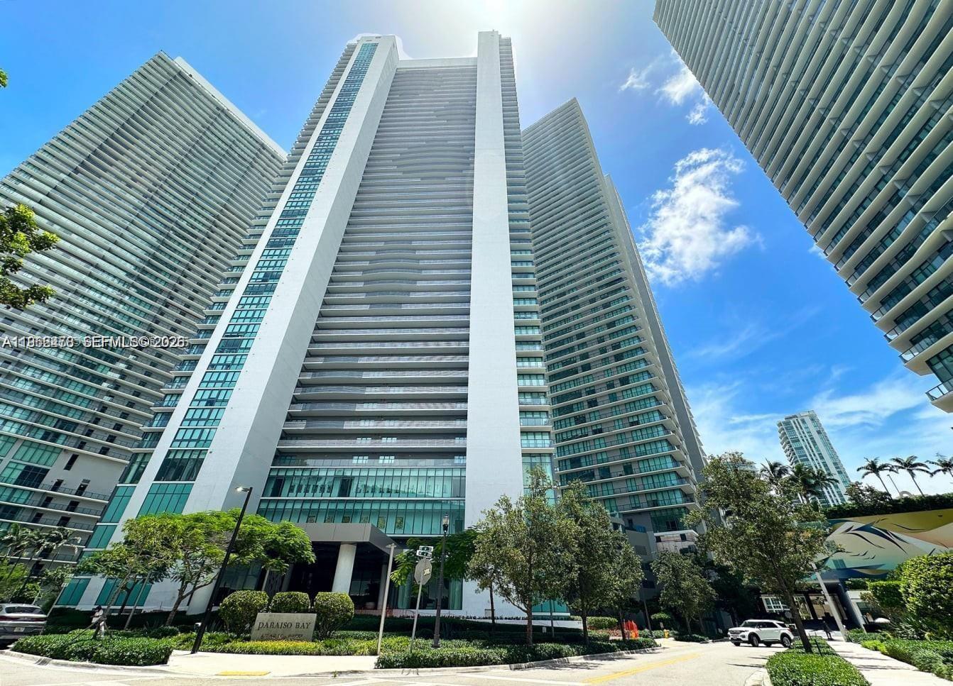 PARAISO BAY CONDO - Residential