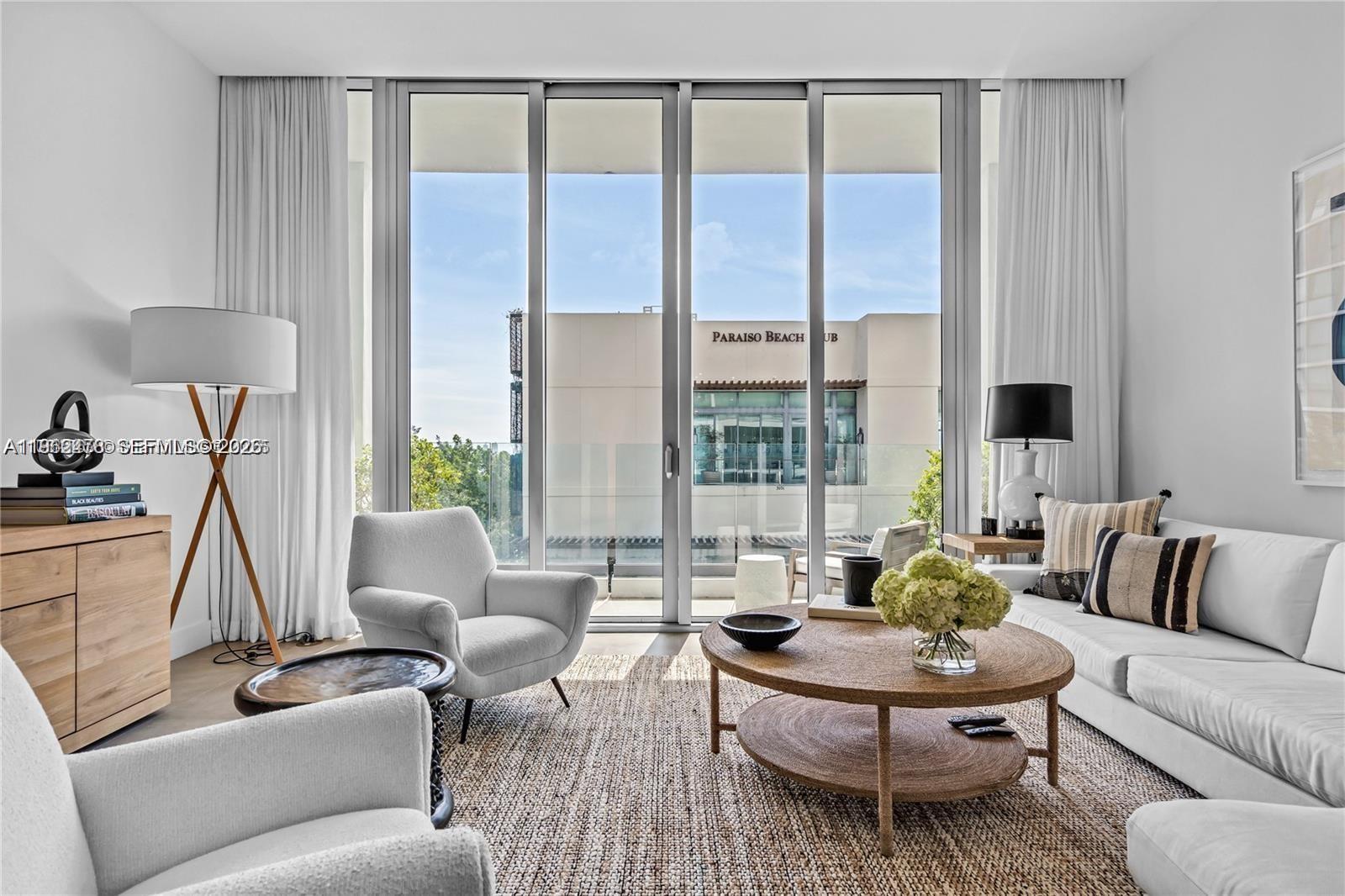 PARAISO BAY CONDO - Residential