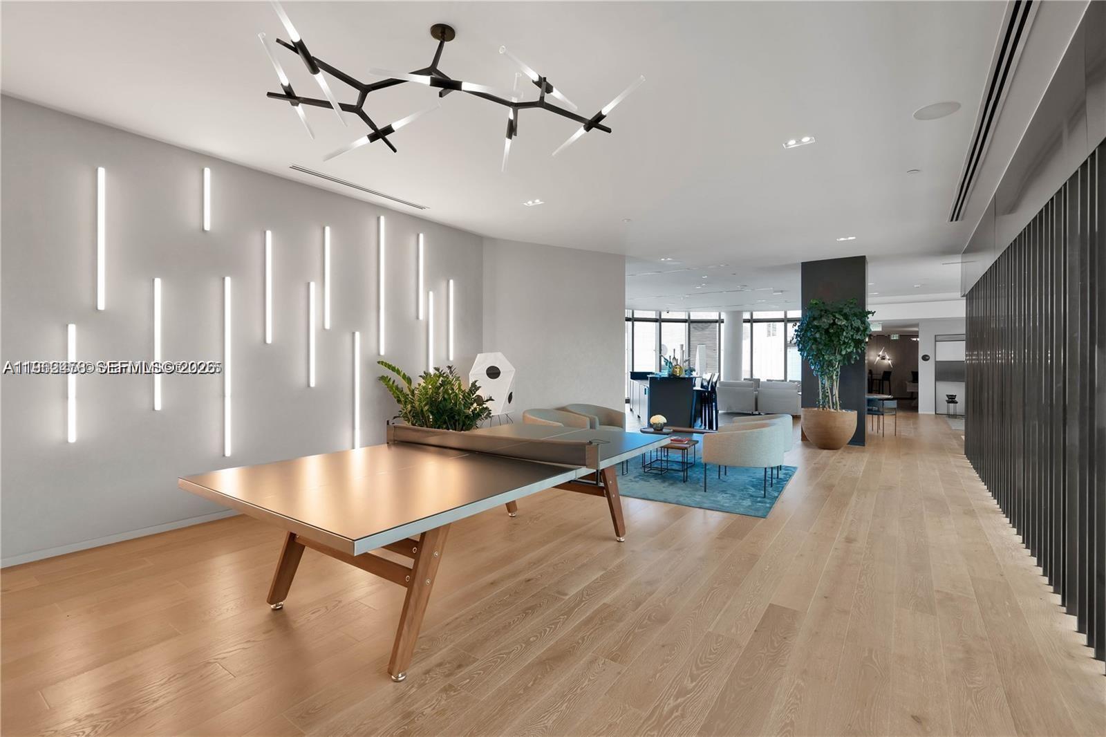 PARAISO BAY CONDO - Residential