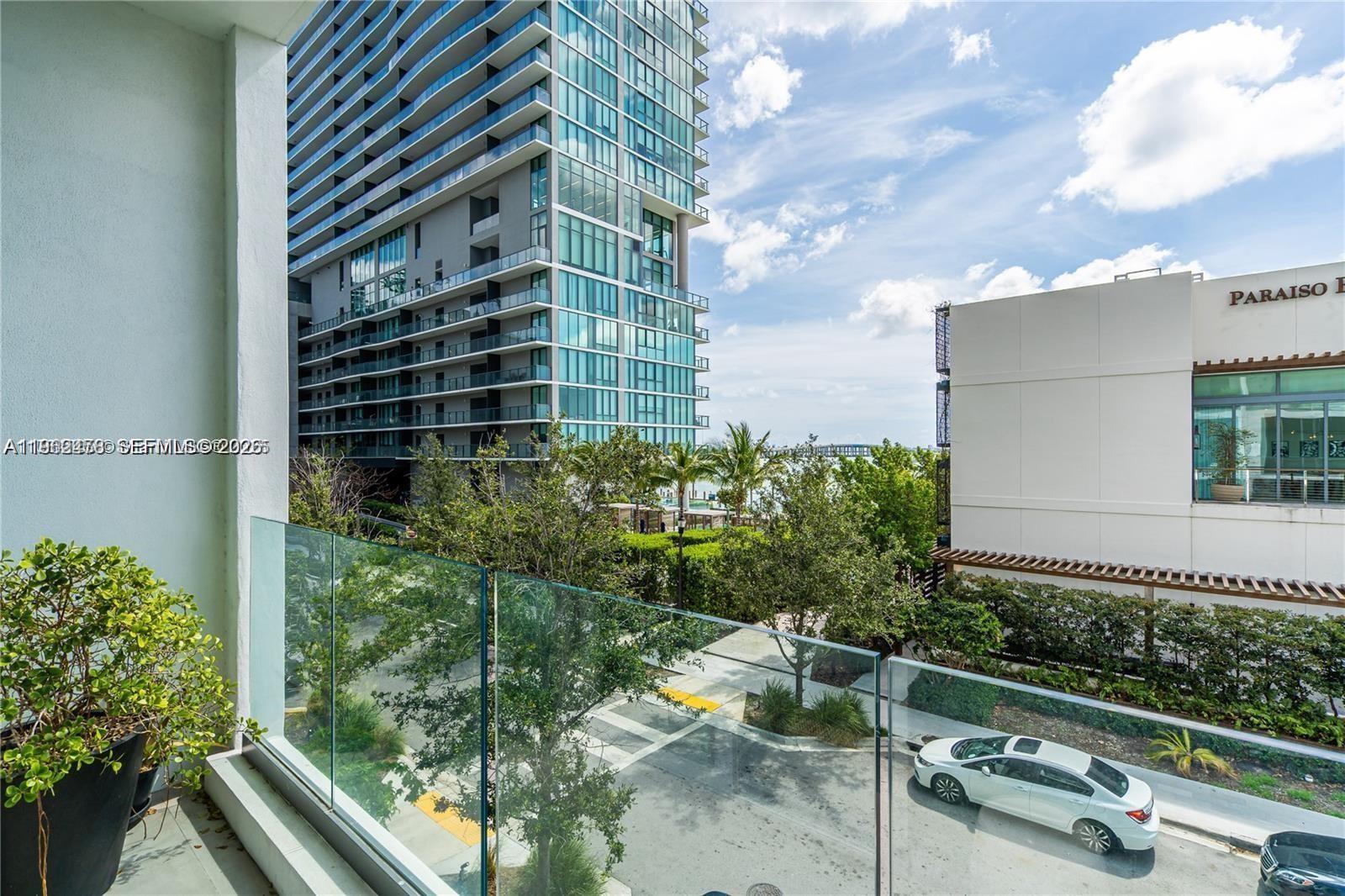 PARAISO BAY CONDO - Residential