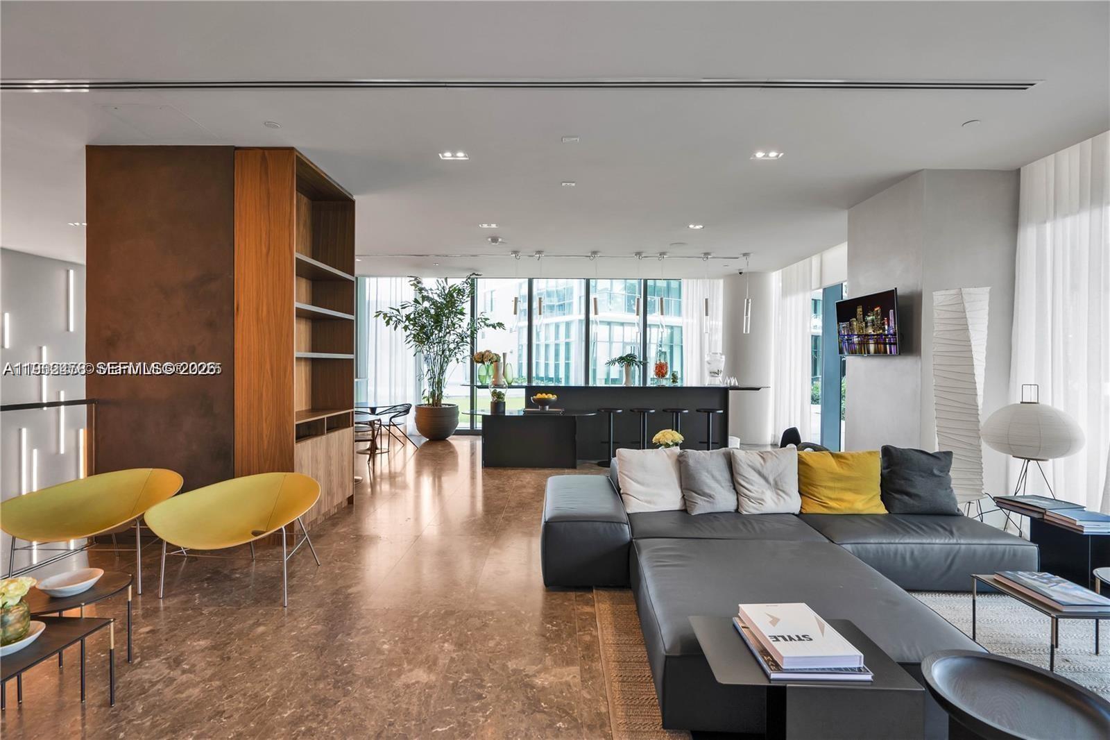 PARAISO BAY CONDO - Residential