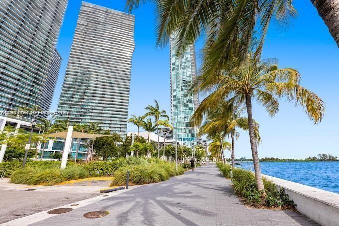 PARAISO BAY CONDO - Residential