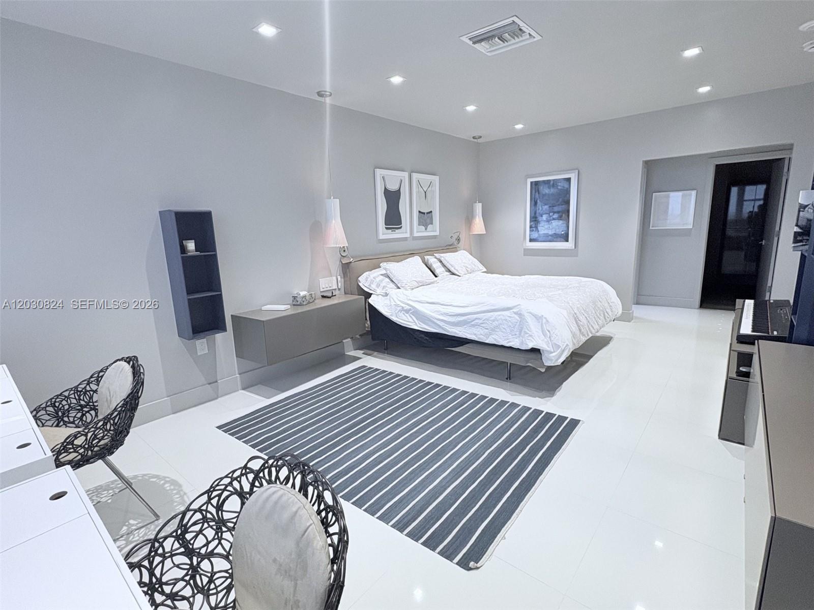 HARBOUR HOUSE - Residential Lease