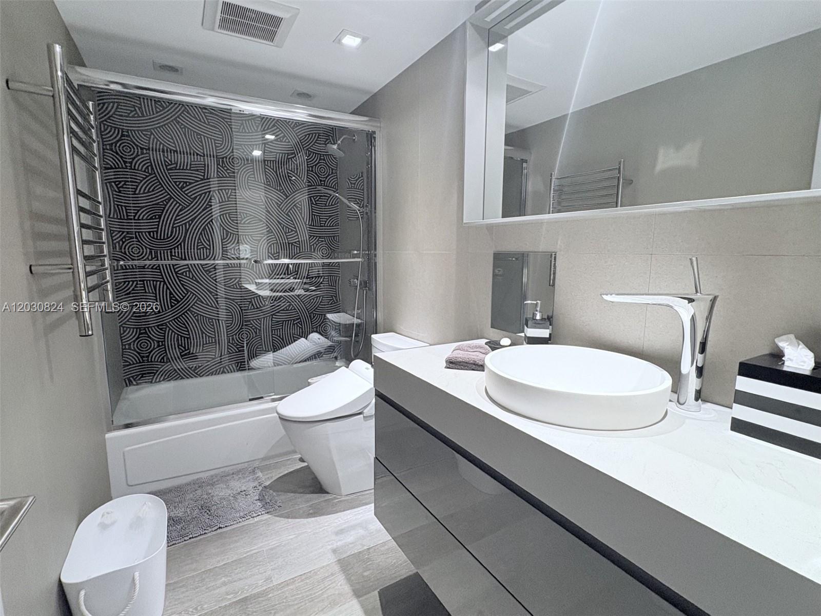 HARBOUR HOUSE - Residential Lease