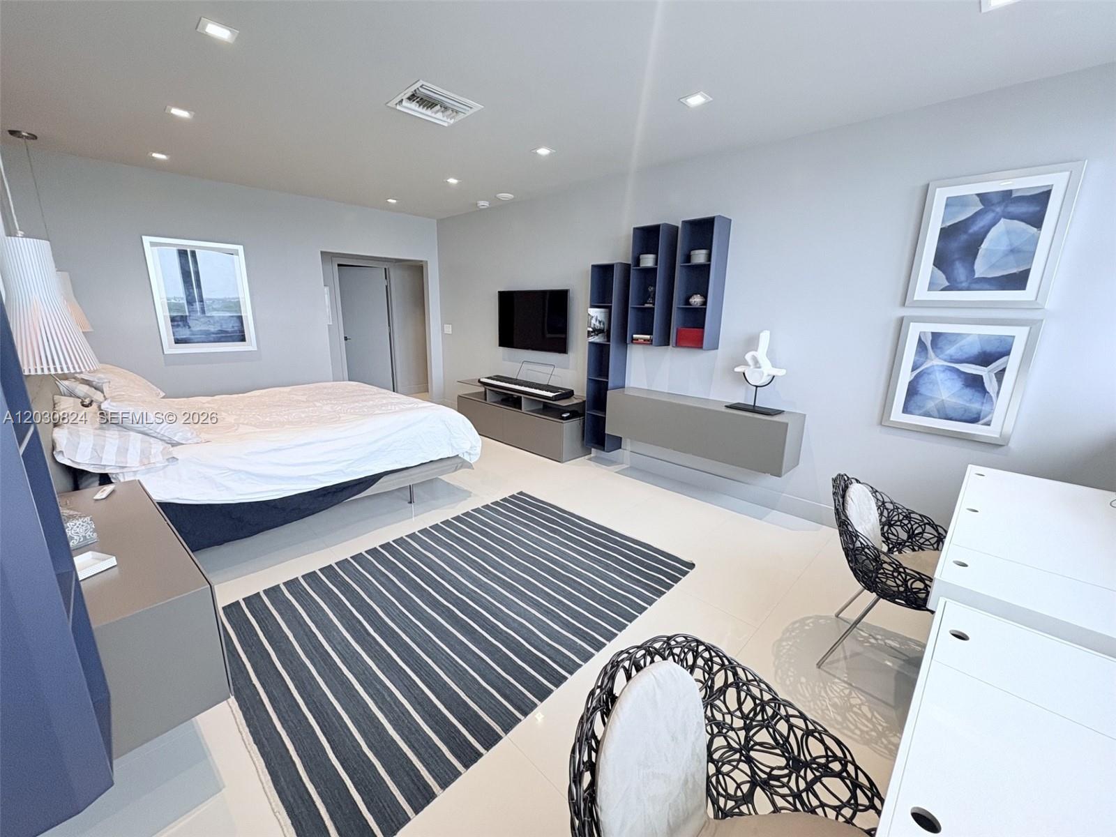 HARBOUR HOUSE - Residential Lease
