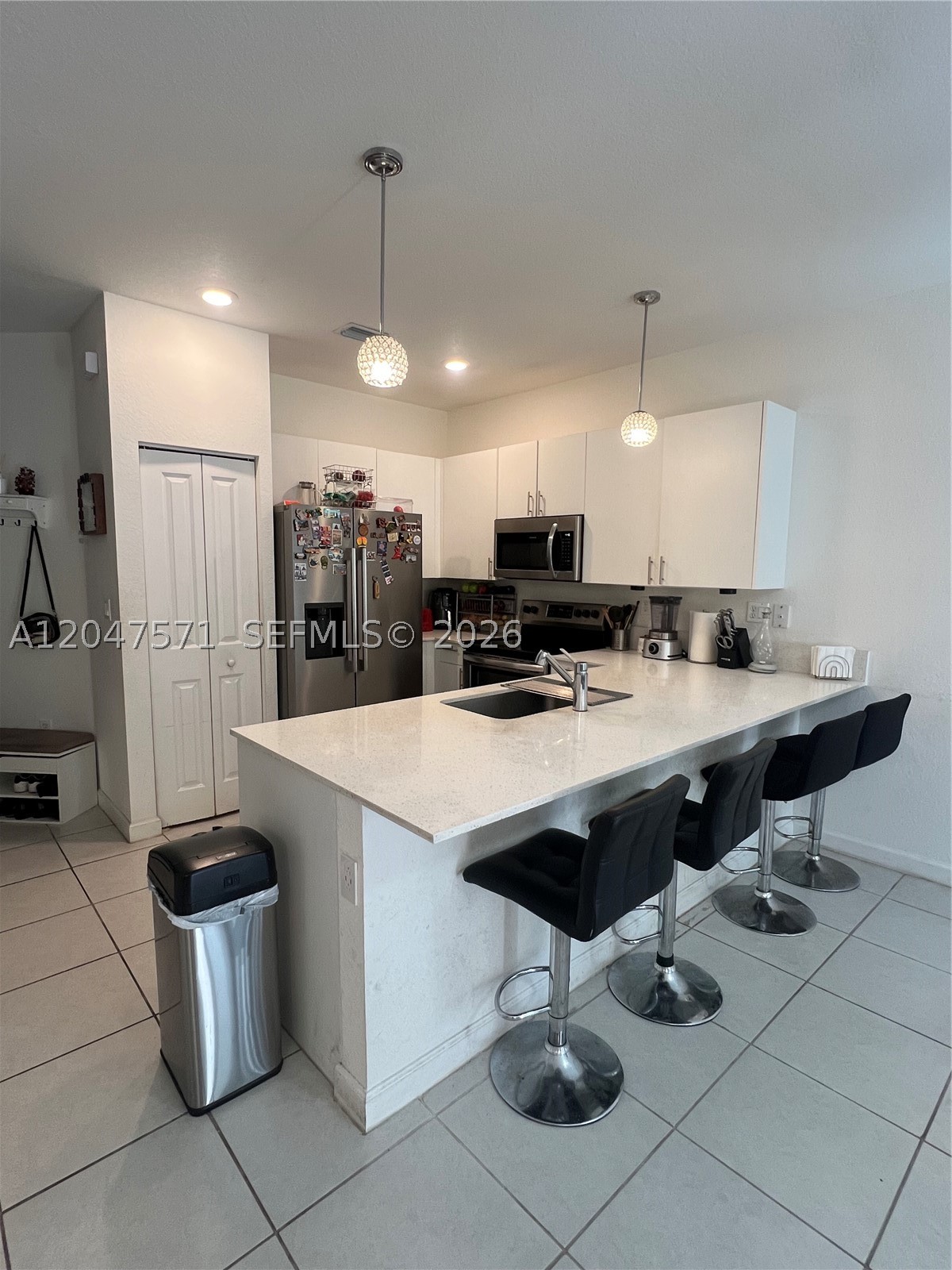 VISTA LAGO - Residential