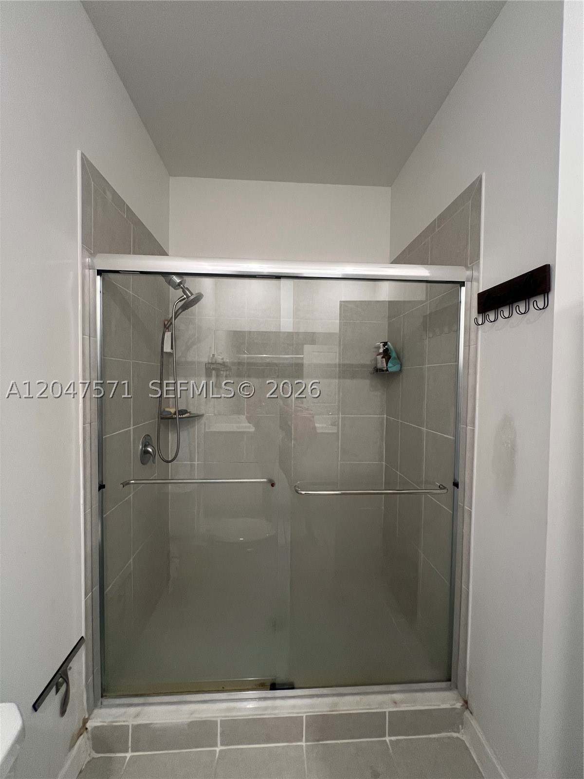 VISTA LAGO - Residential