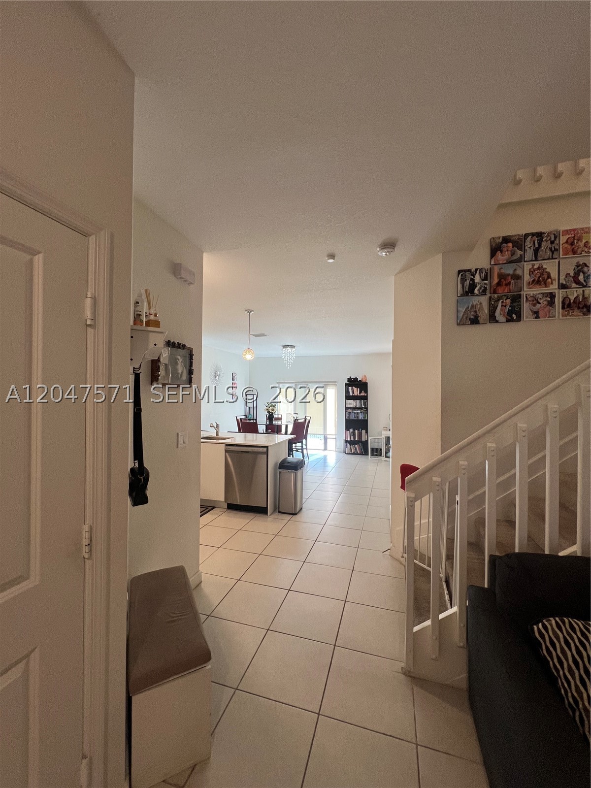 VISTA LAGO - Residential