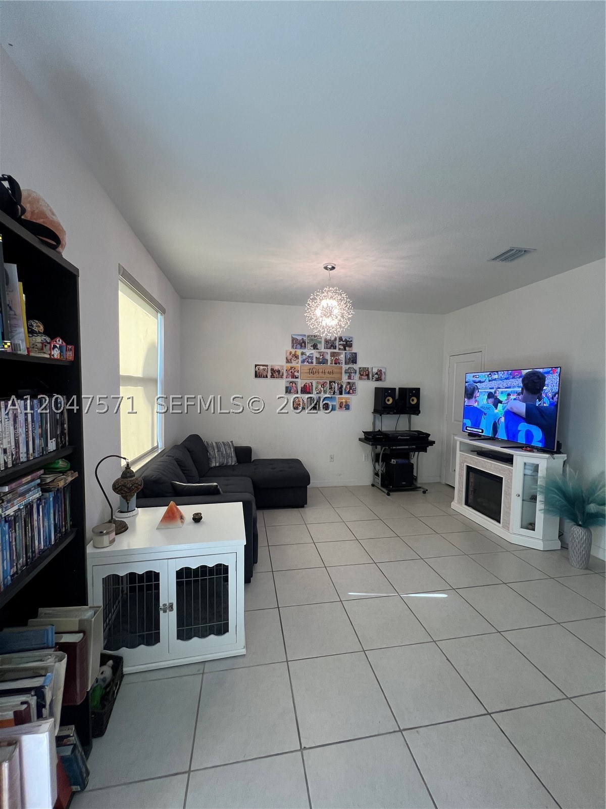 VISTA LAGO - Residential