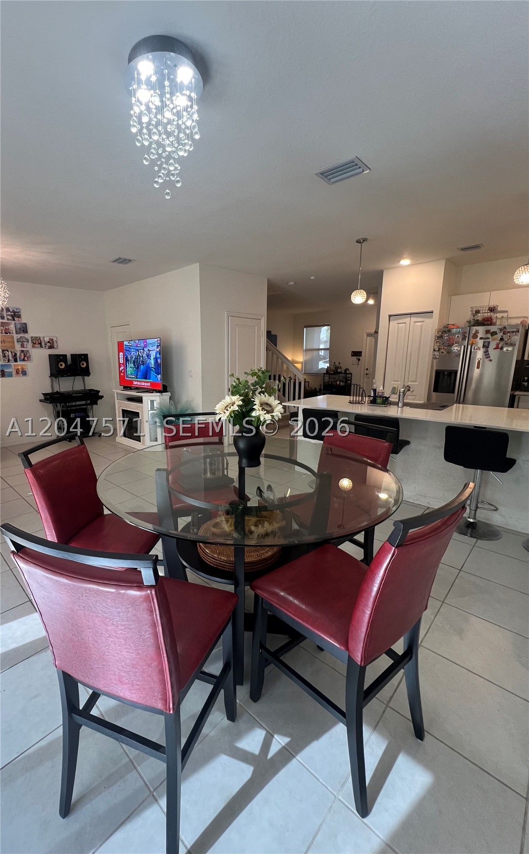 VISTA LAGO - Residential