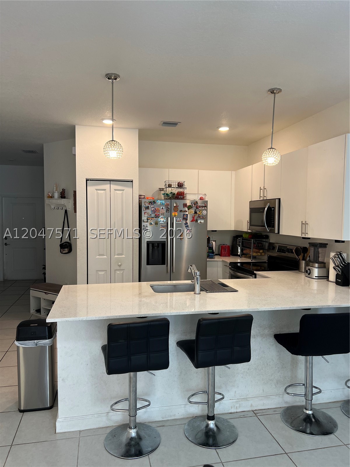 VISTA LAGO - Residential