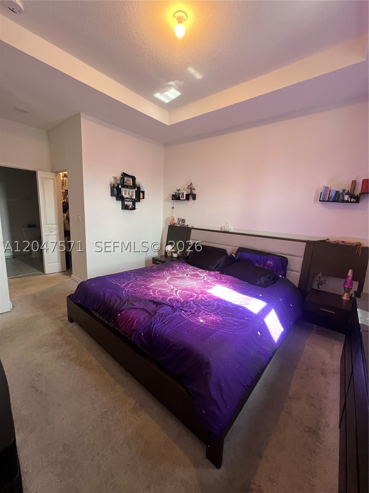 VISTA LAGO - Residential