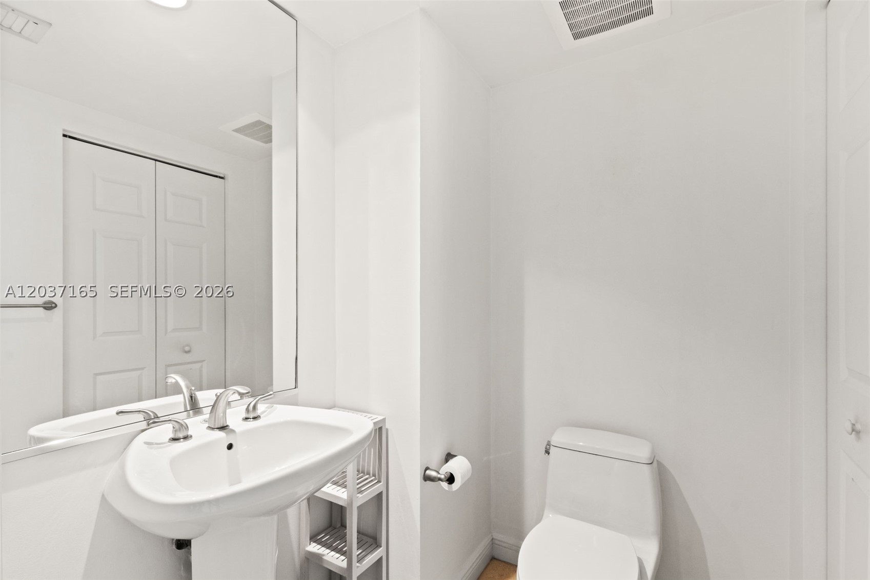 DUO CONDOMINIUM EAST - Residential