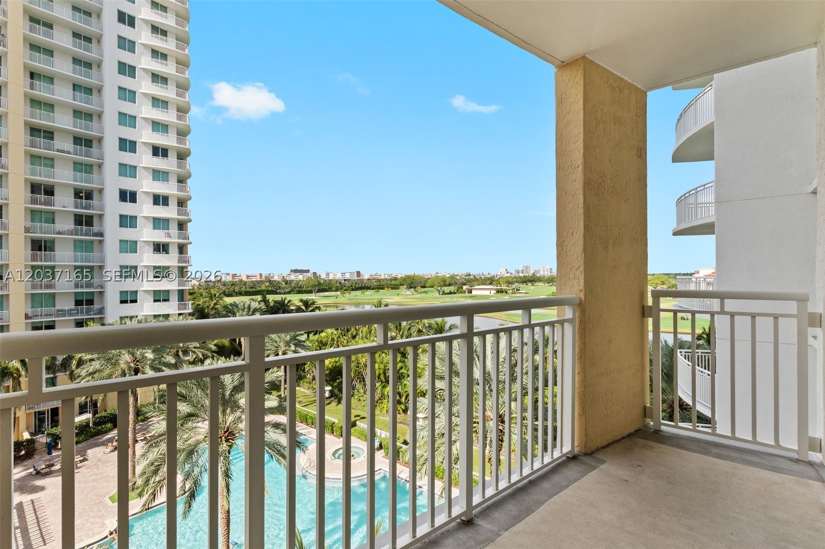 DUO CONDOMINIUM EAST - Residential