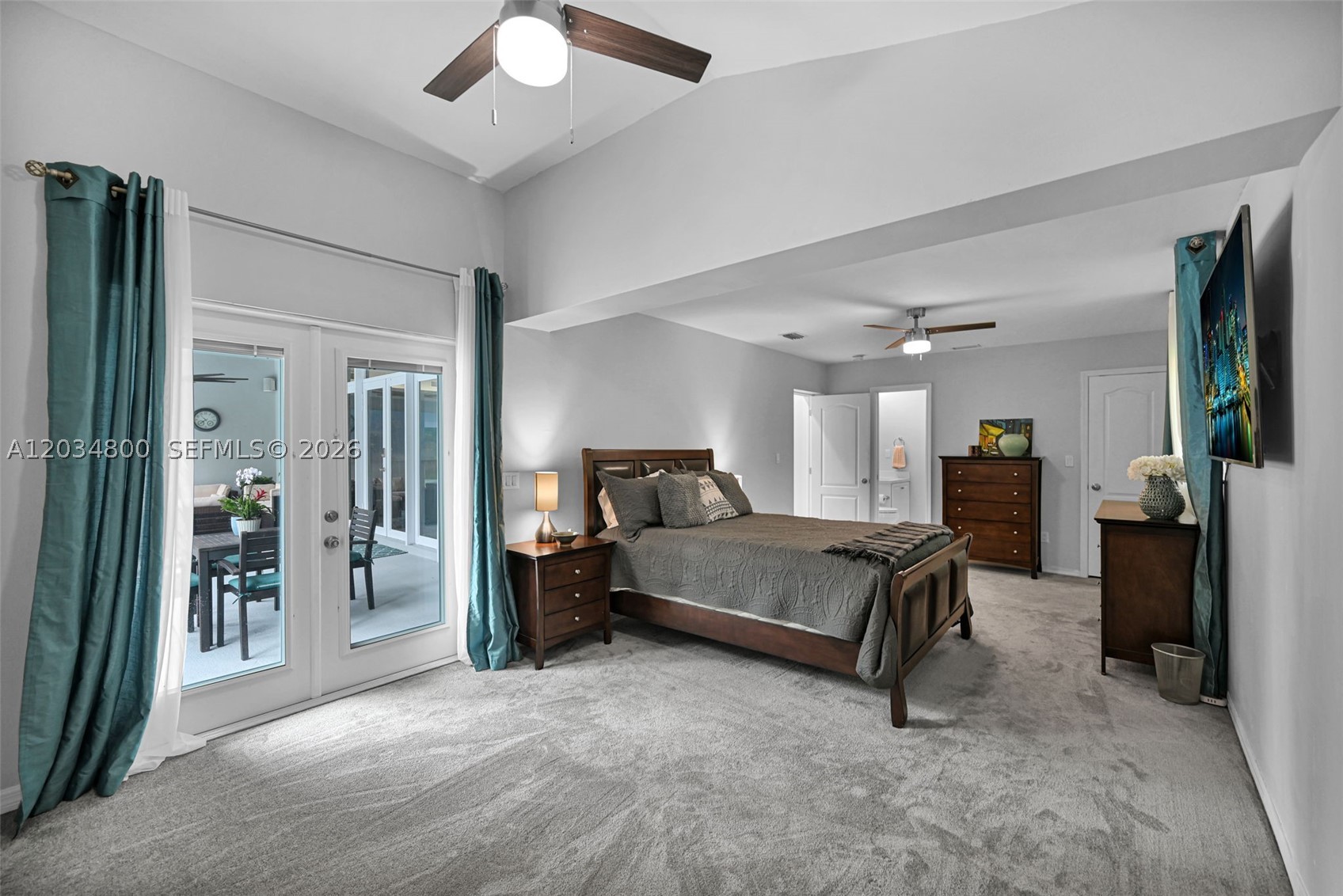 CORAL REEF ESTATES - Residential