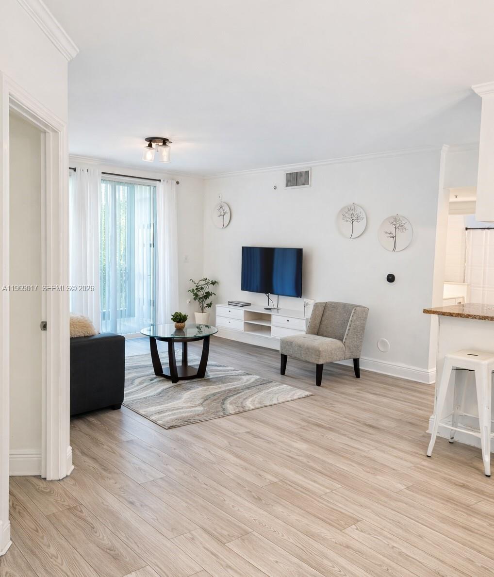 PORTO BELLAGIO CONDO - Residential