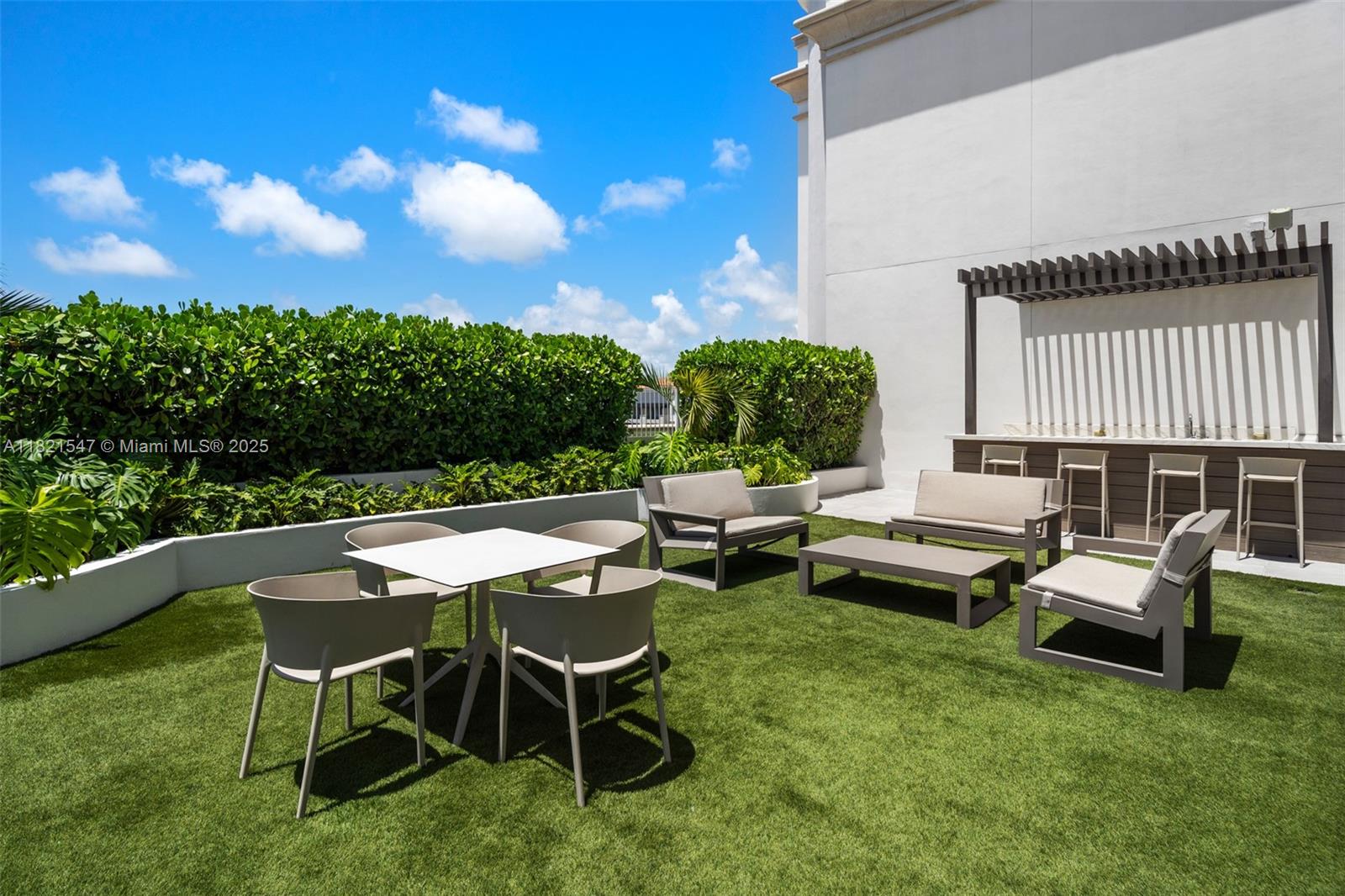 GIRALDA PLACE CONDO - Residential