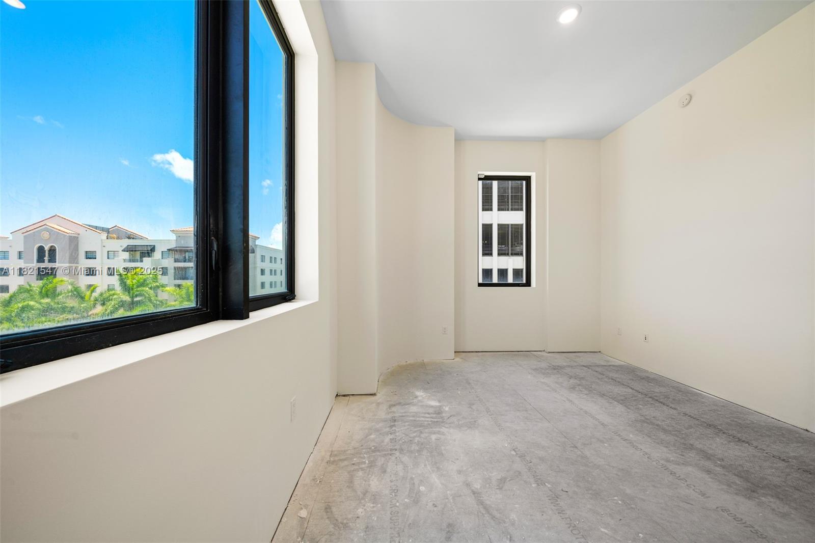 GIRALDA PLACE CONDO - Residential