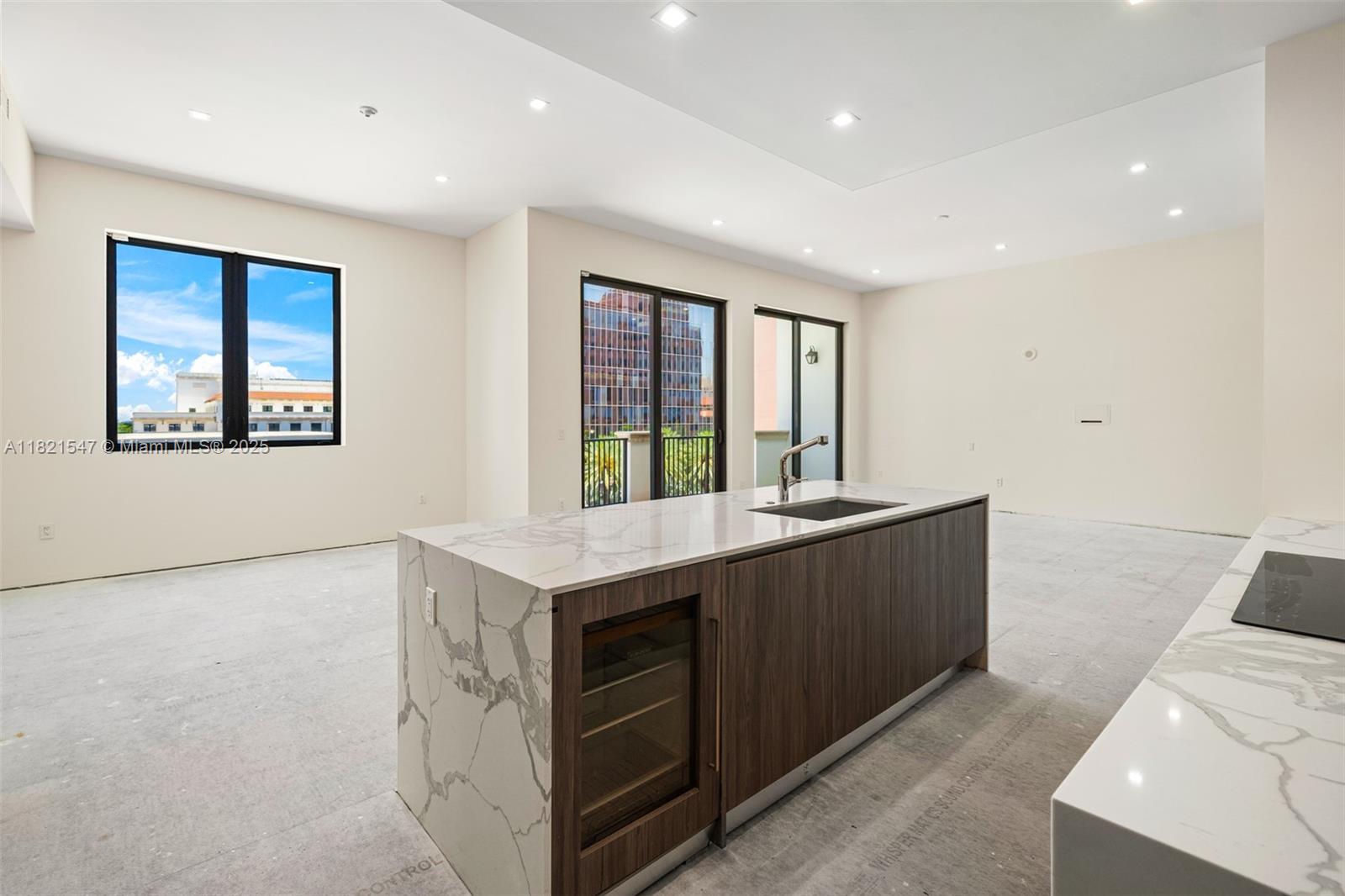GIRALDA PLACE CONDO - Residential