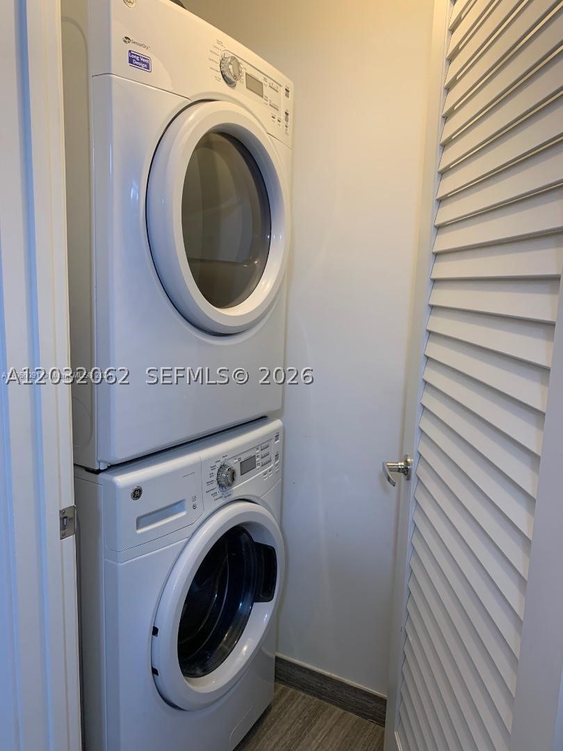 1010 BRICKELL CONDO - Residential Lease