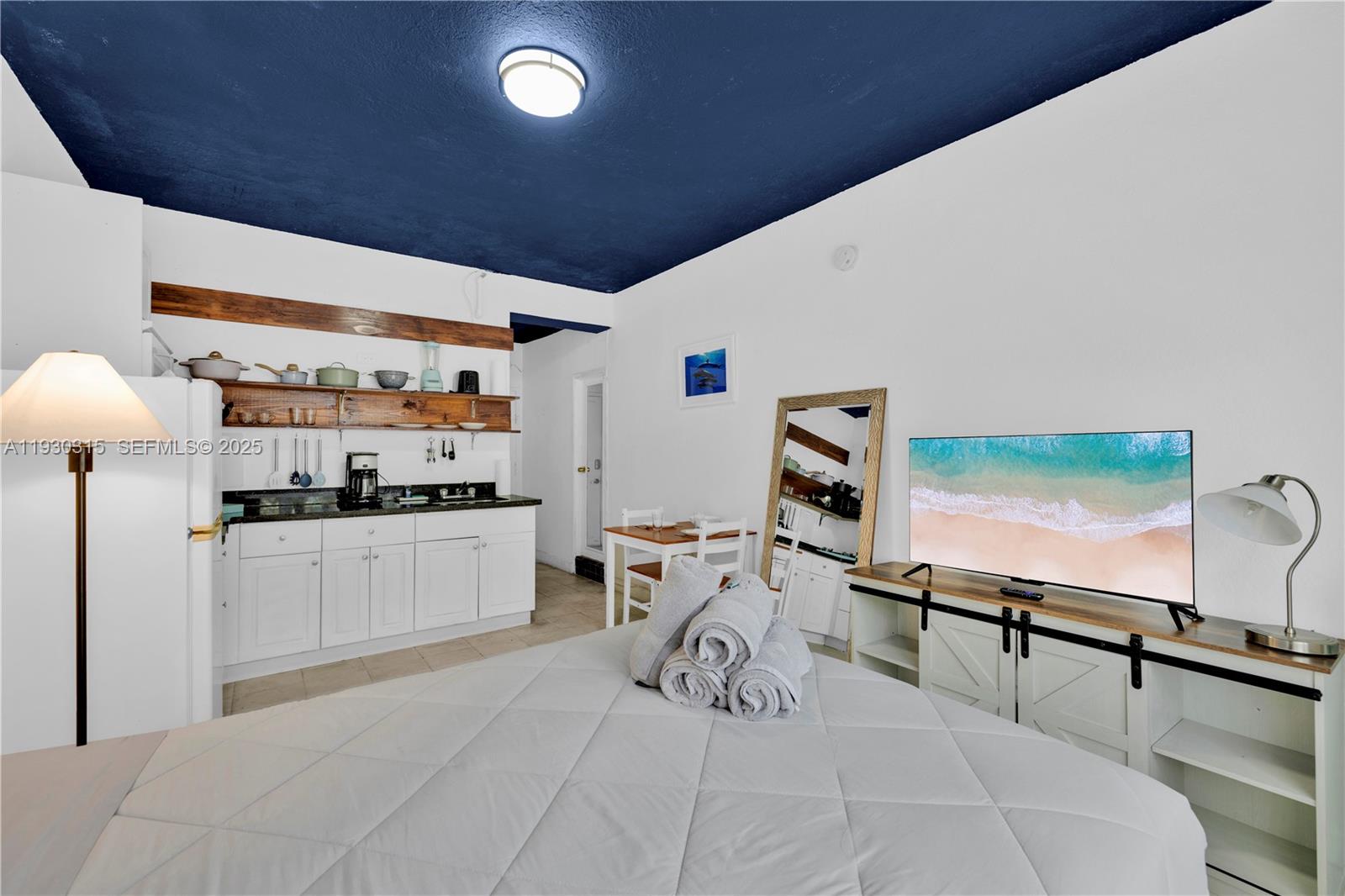 THE MANTELL CONDO - Residential