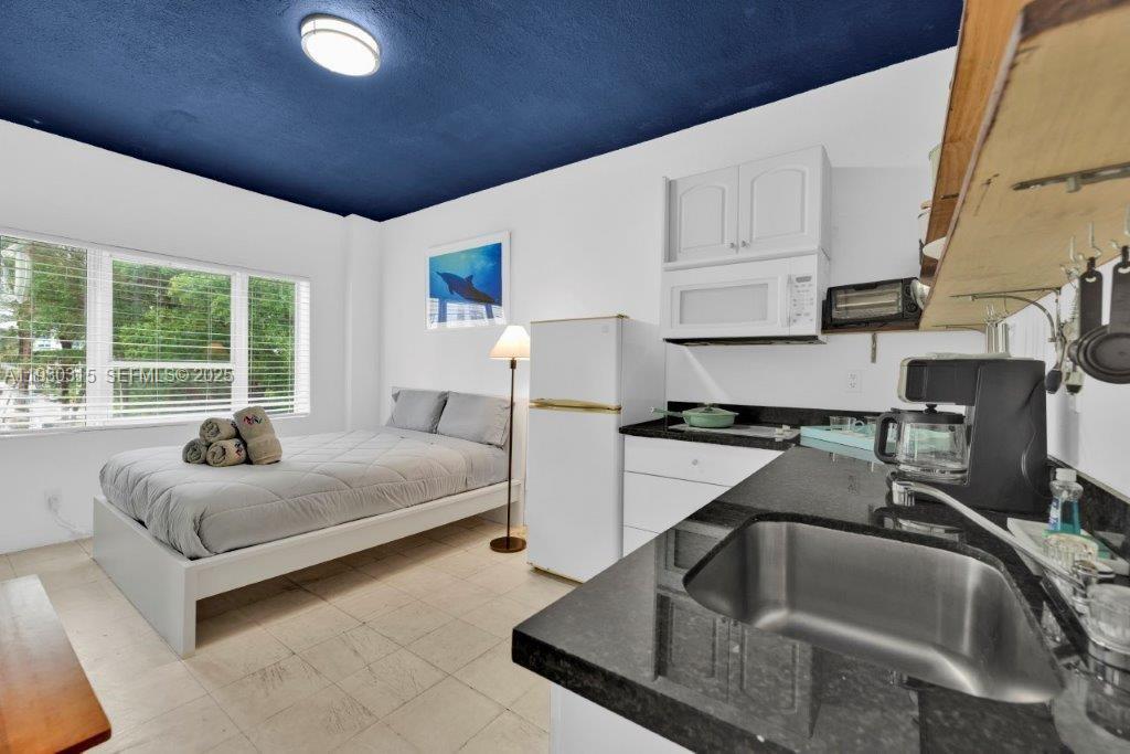 THE MANTELL CONDO - Residential