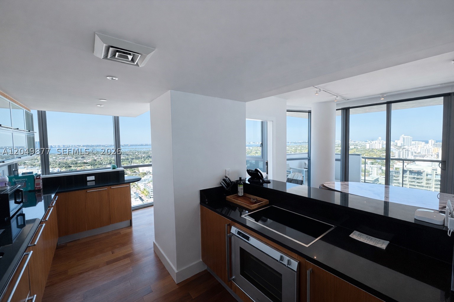 SETAI RESORT & RESIDENCES - Residential Lease