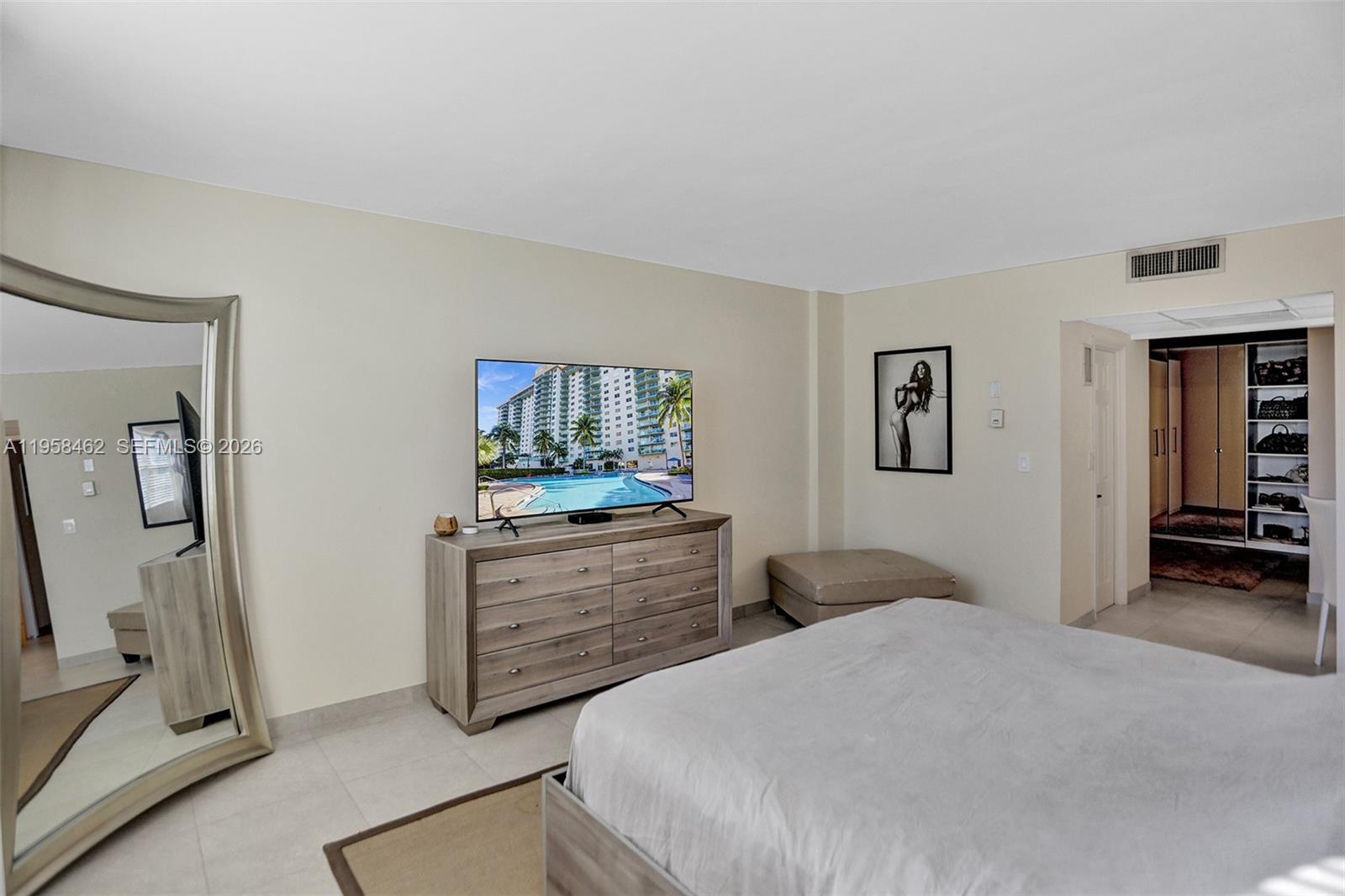 OCEANVIEW BUILDING A COND - Residential