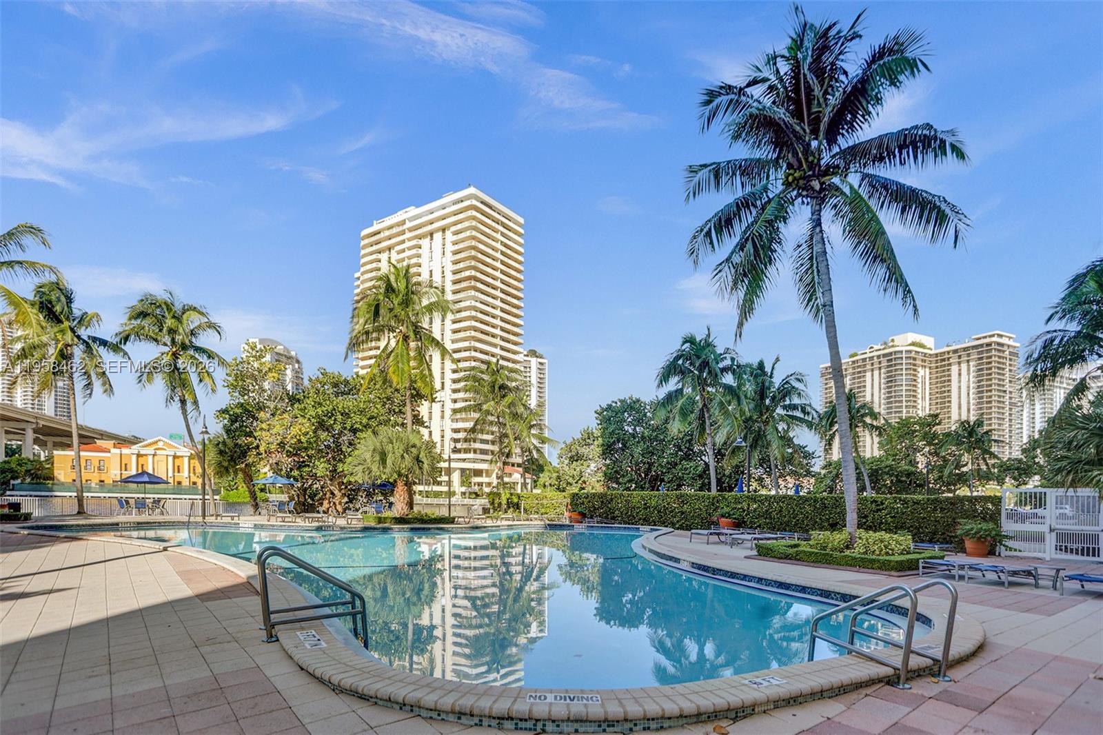 OCEANVIEW BUILDING A COND - Residential